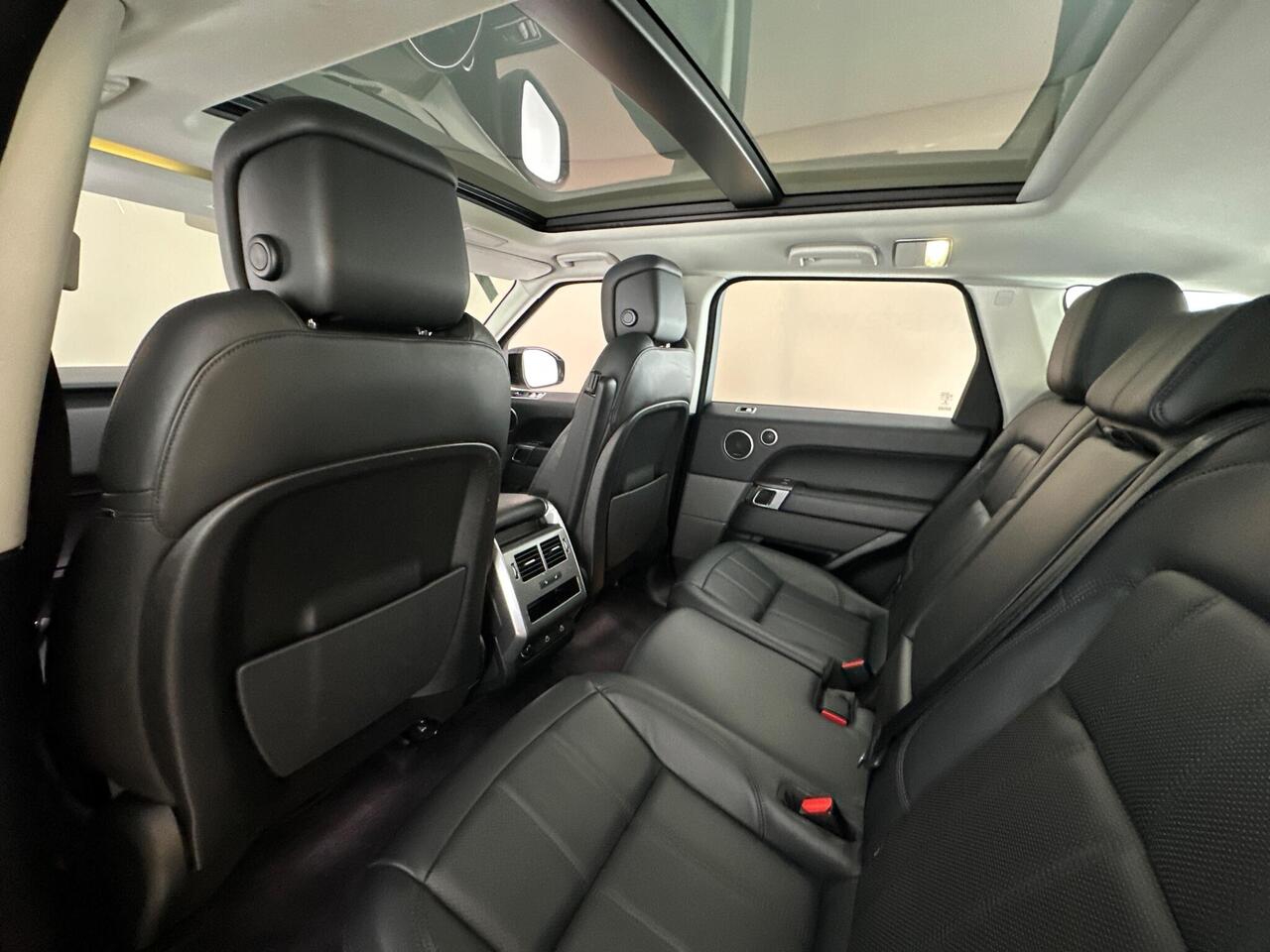 Land Rover Range Rover Sport YF71NPY