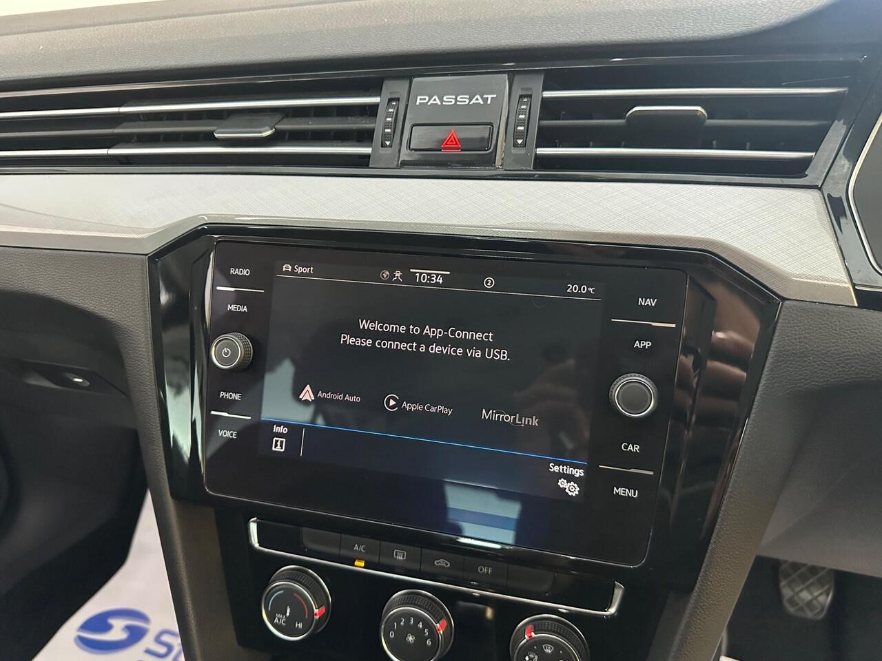 Volkswagen Passat RV20OSR