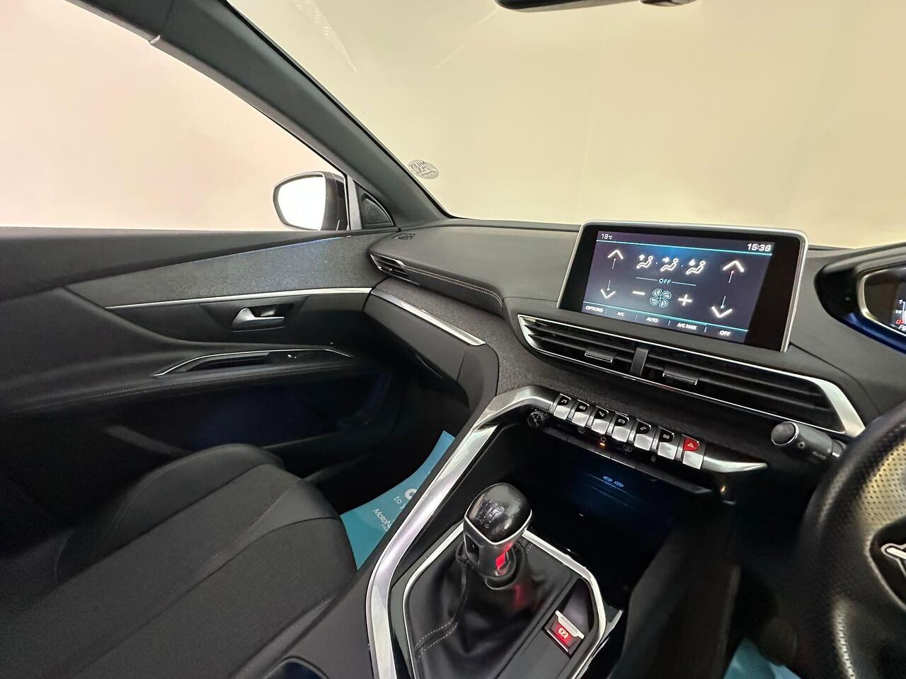 Peugeot 3008 LR69OCD