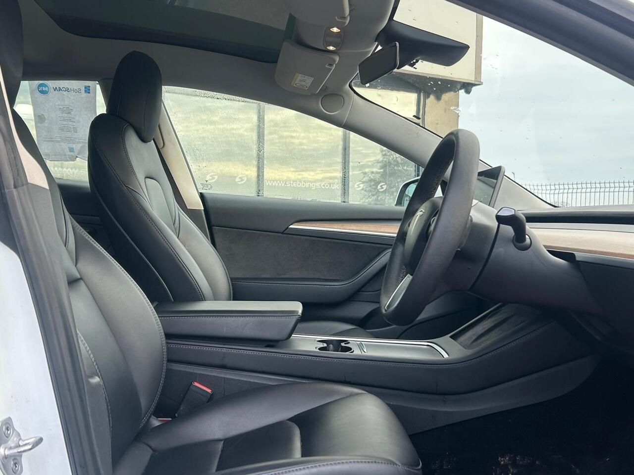 Tesla Model 3 AF72UVG