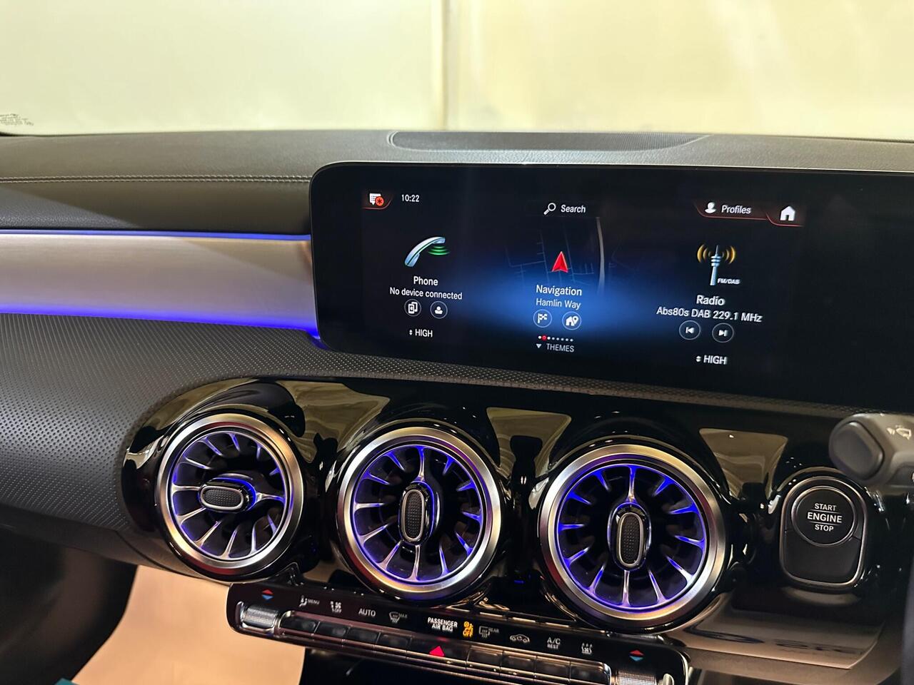 Mercedes-Benz CLA FY72YOV