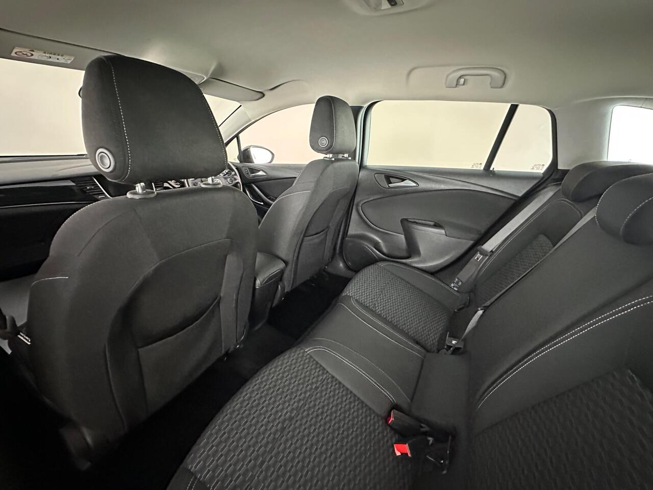 Vauxhall Astra KU18RYK