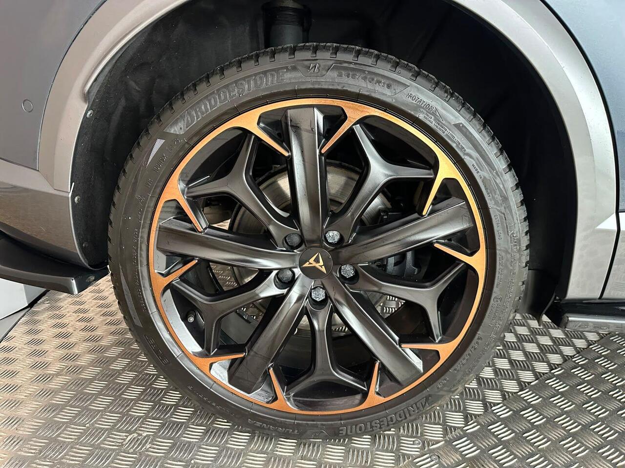 CUPRA Formentor YF71CBV