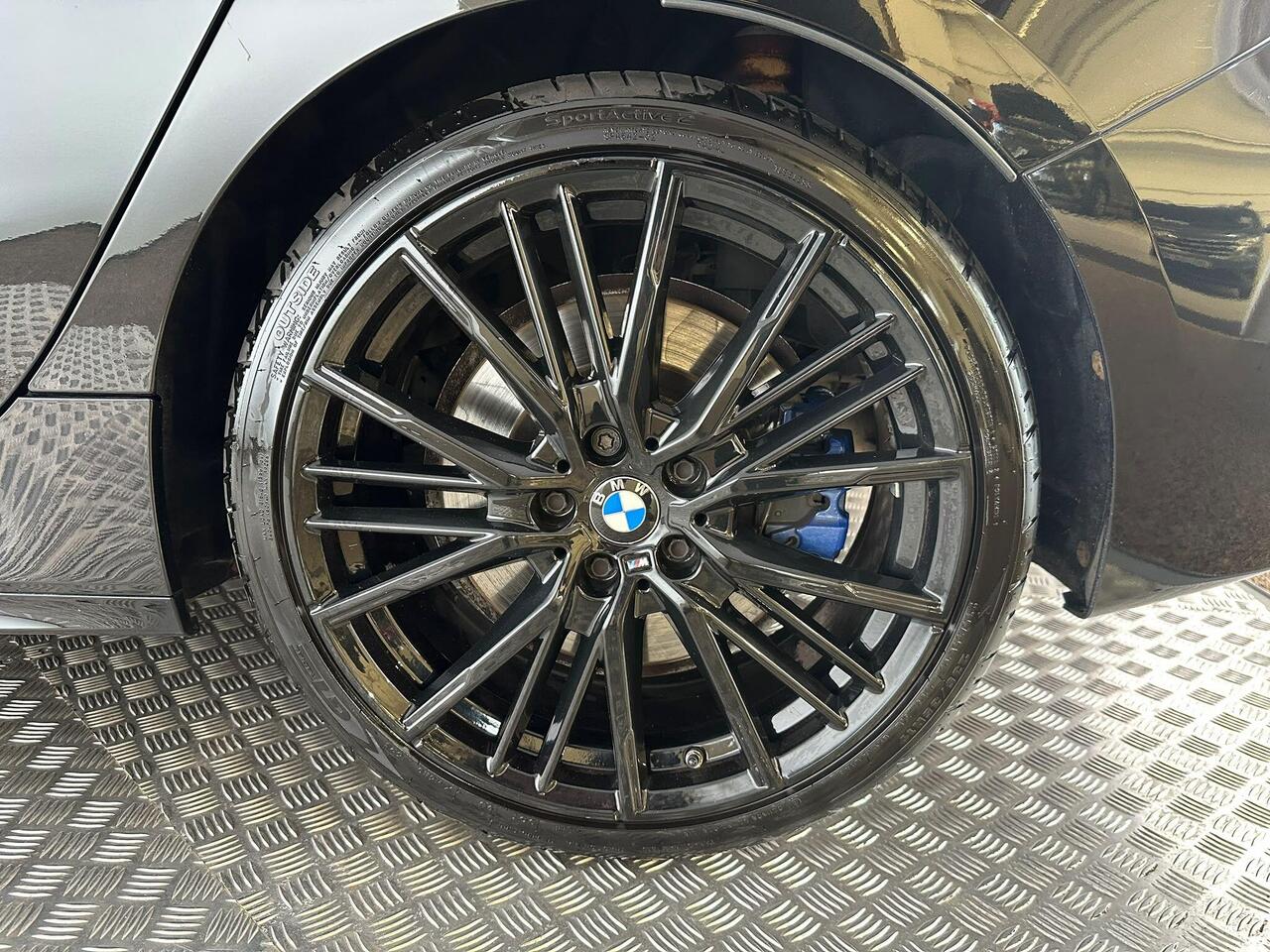 BMW 1 Series YG21ZVM