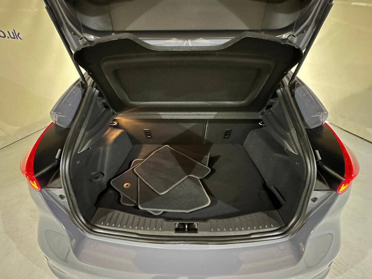 Ford Focus GH18JXT