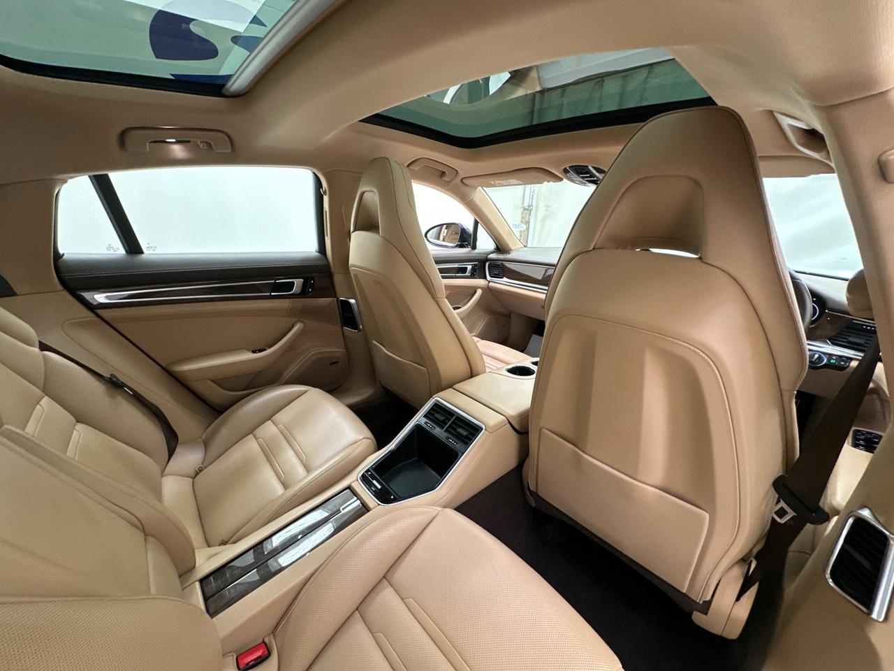 Porsche Panamera LA17VFV