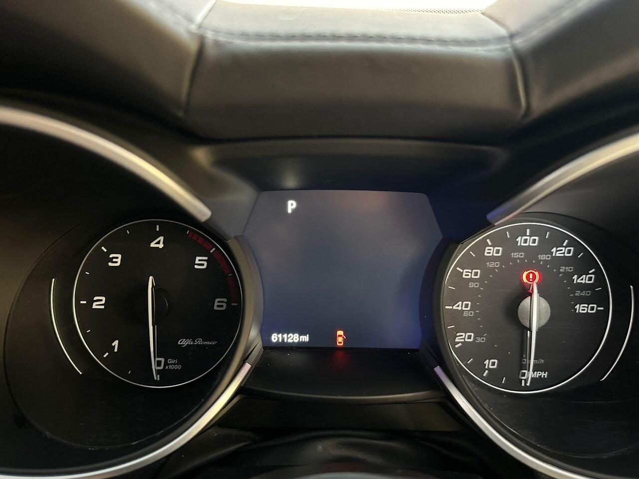 Alfa Romeo Stelvio AO70YYE