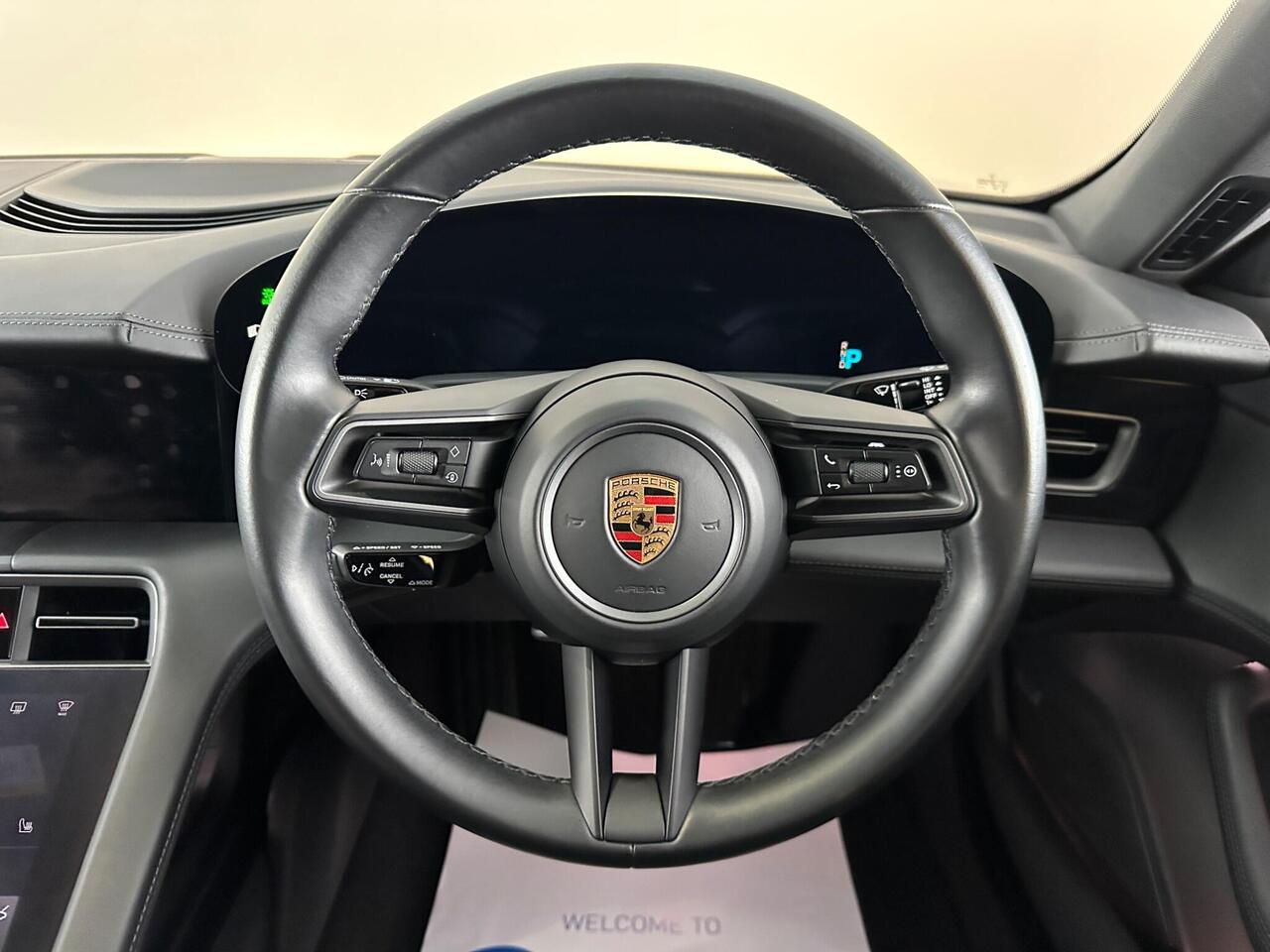 Porsche Taycan LE23WSU