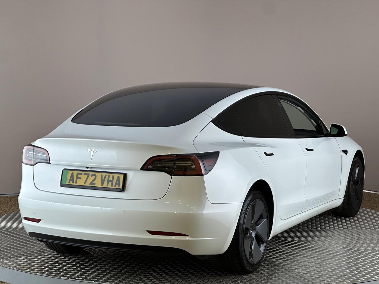 Tesla Model 3 AF72VHA