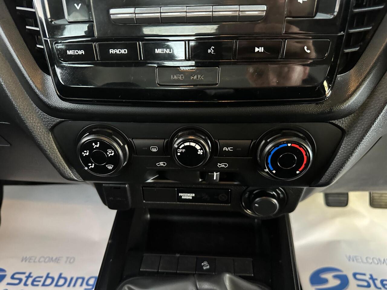 Isuzu D-Max AX72KOJ