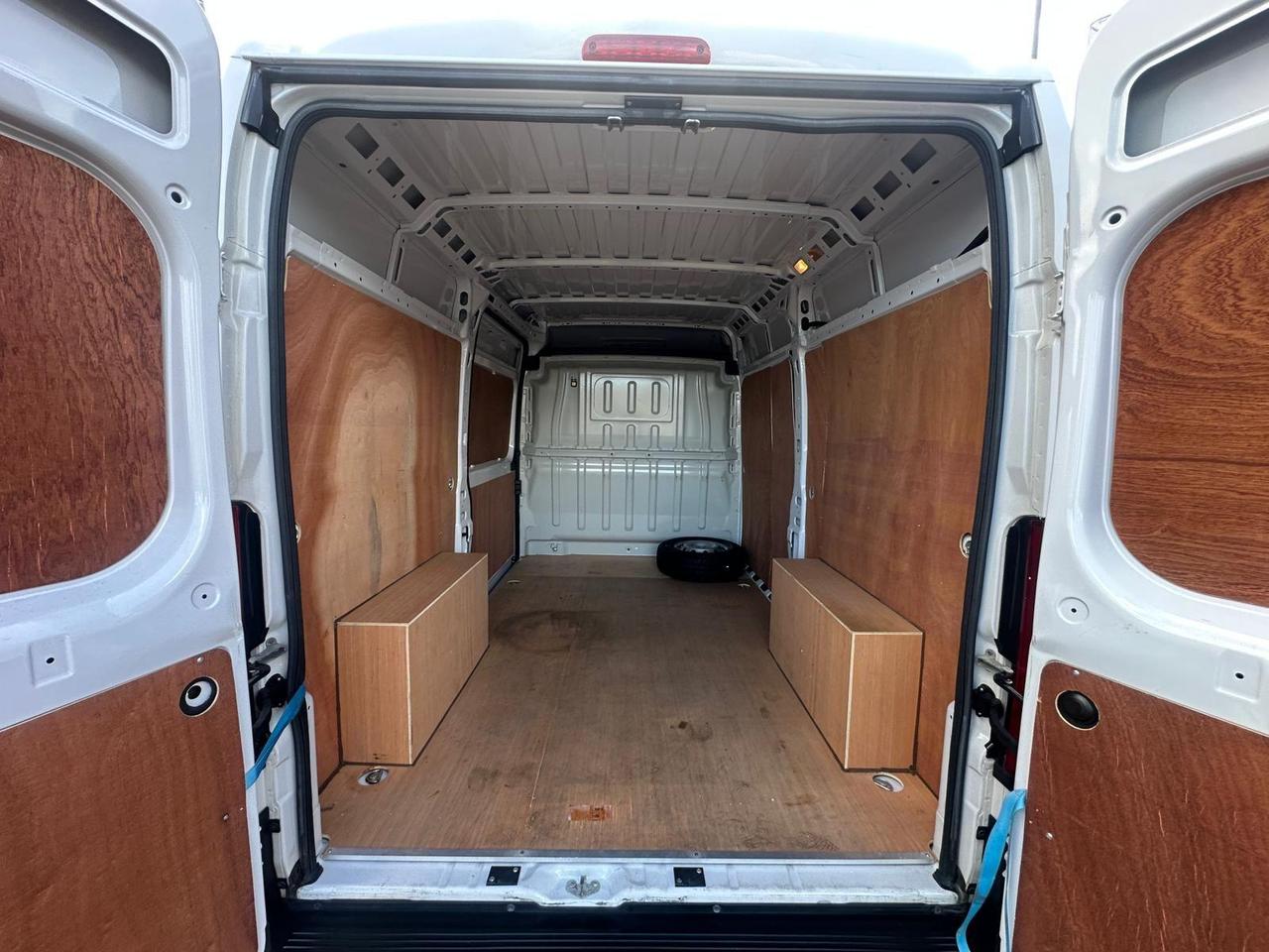 Vauxhall Movano DS23XNU