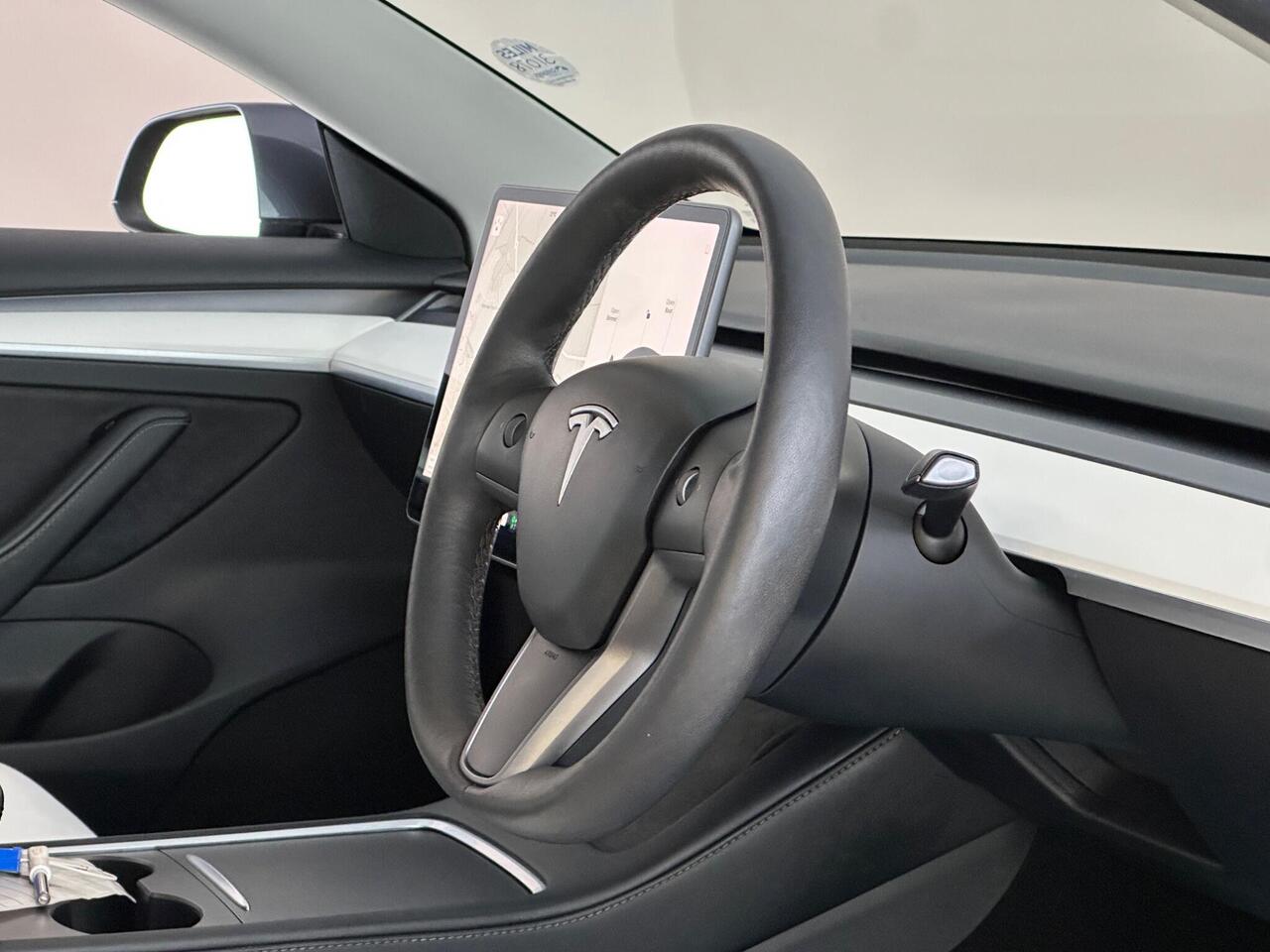 Tesla Model 3 LD21CYA
