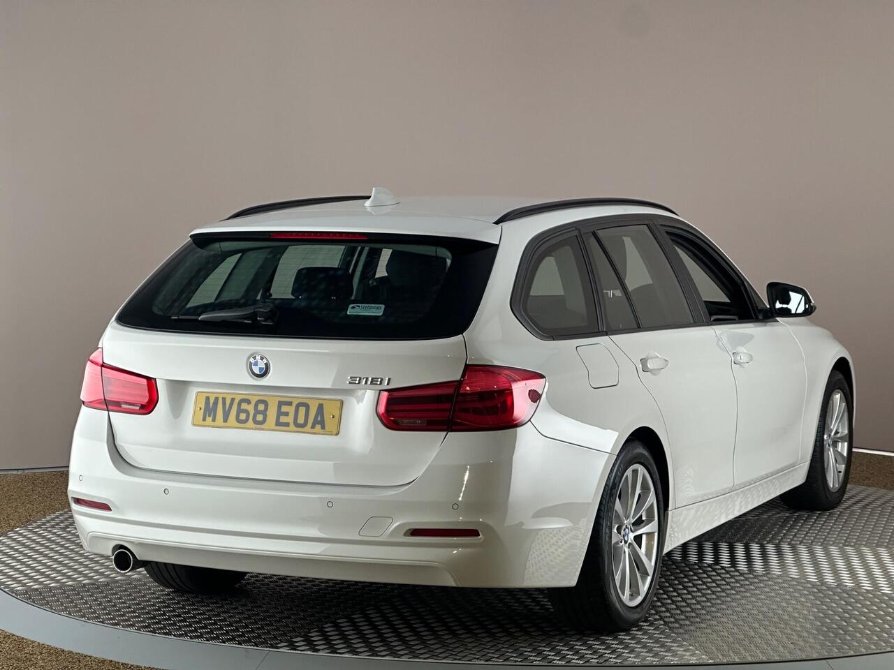 BMW 3 Series MV68EOA