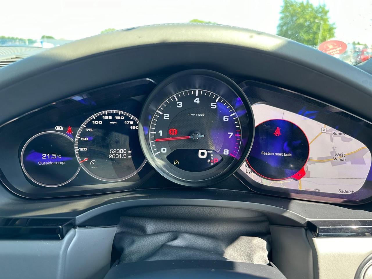 Porsche Cayenne AK18UXX