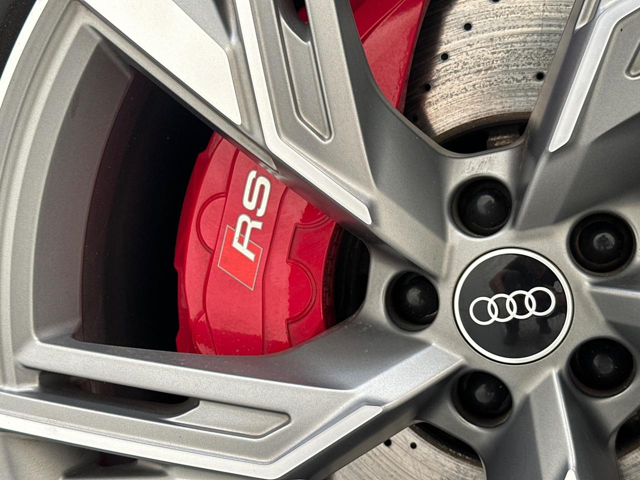 Audi RS6 Avant WU71CXE