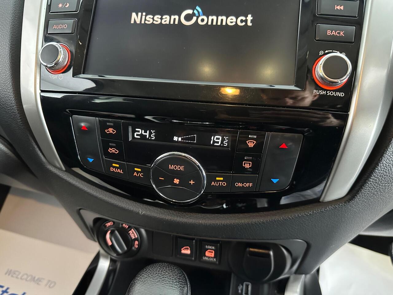 Nissan Navara EY21RLU