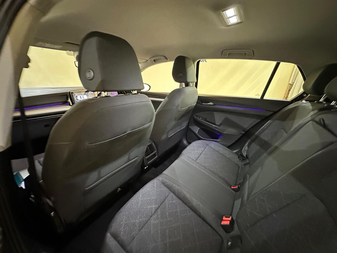 Volkswagen Golf EN21XYJ