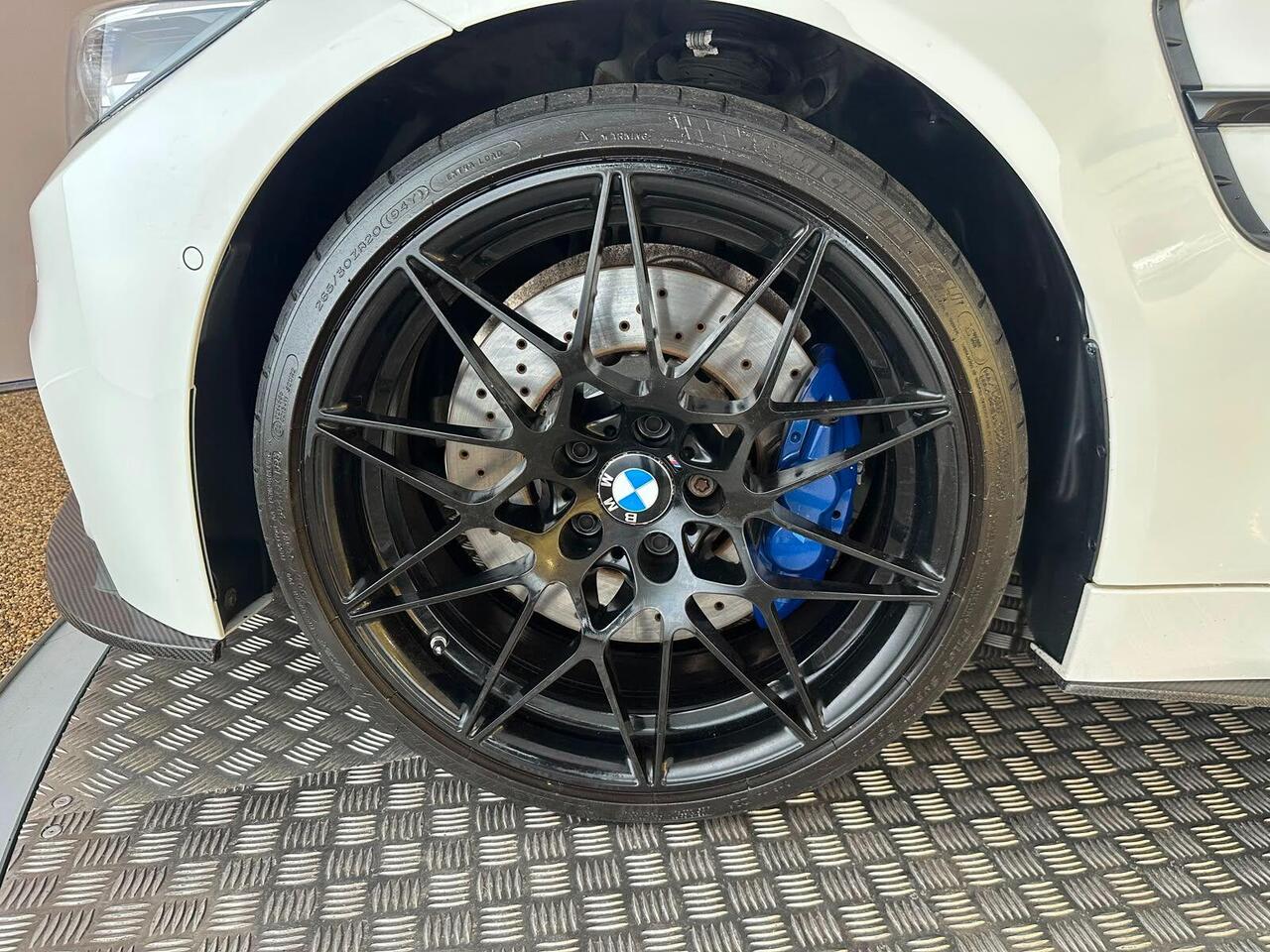BMW M4 AF70SVA