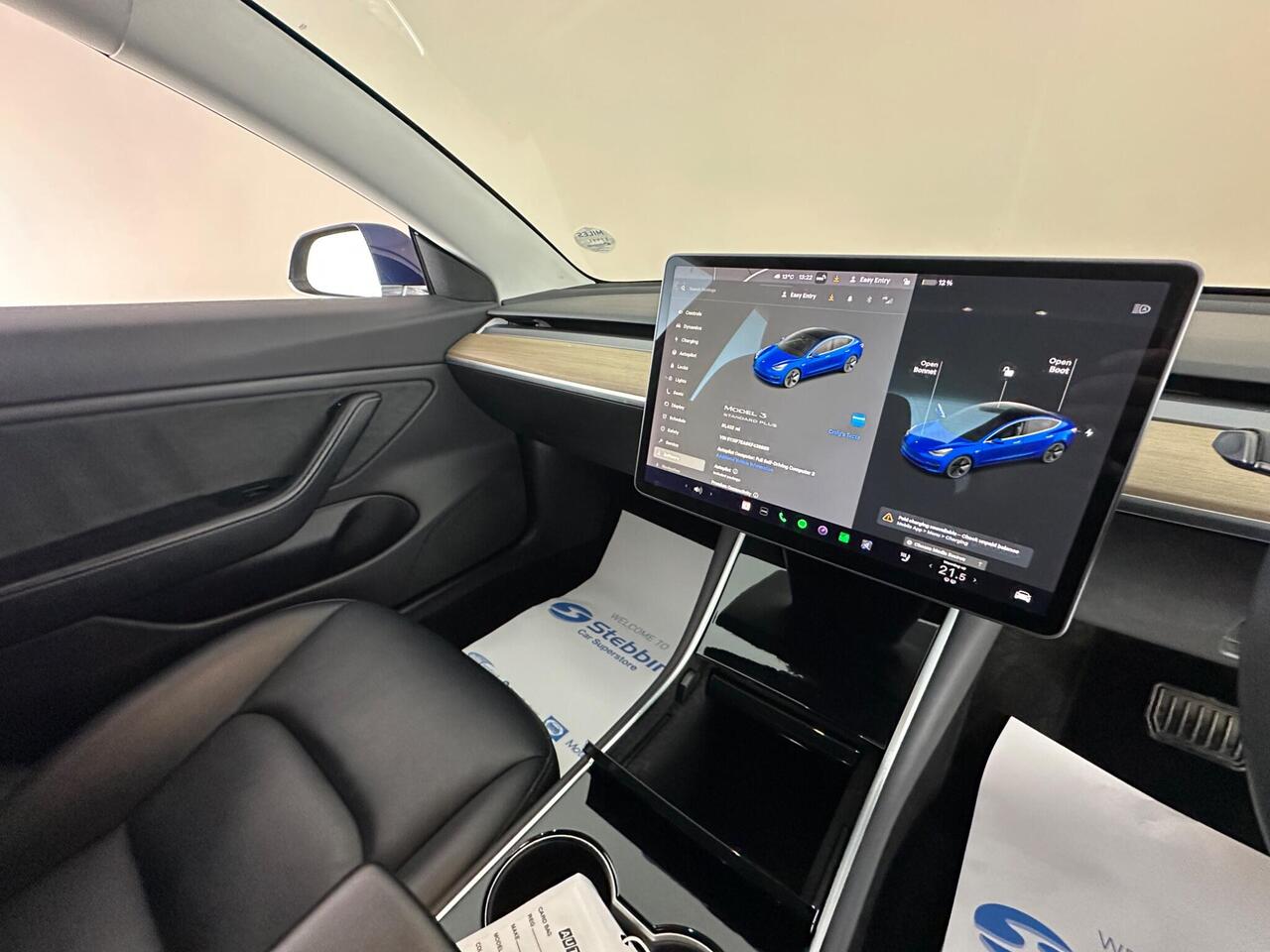 Tesla Model 3 GJ69FKO