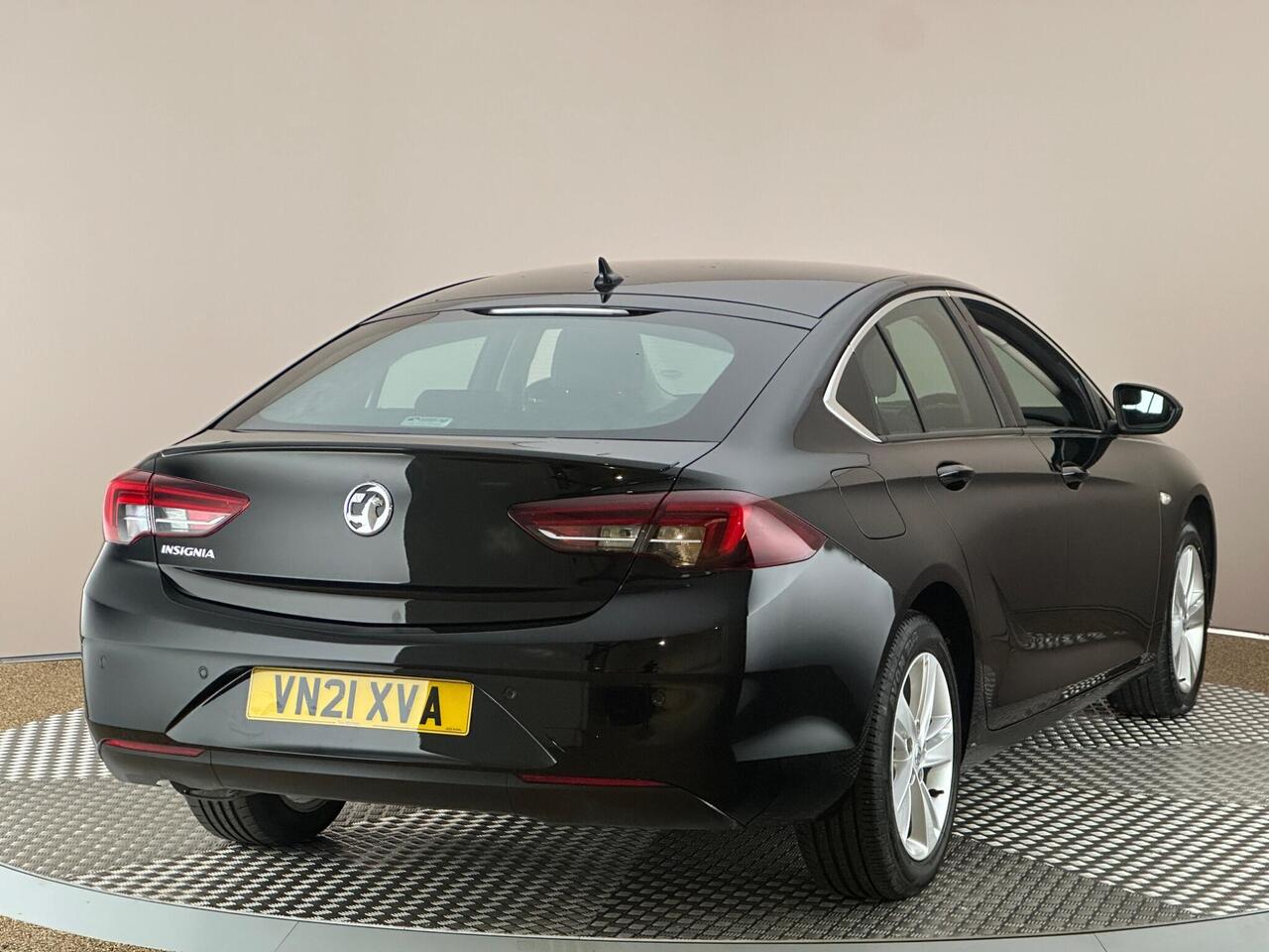 Vauxhall Insignia VN21XVA