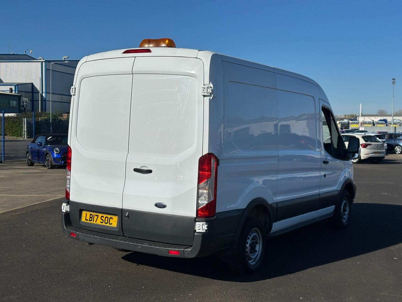 Ford Transit LB17SOC