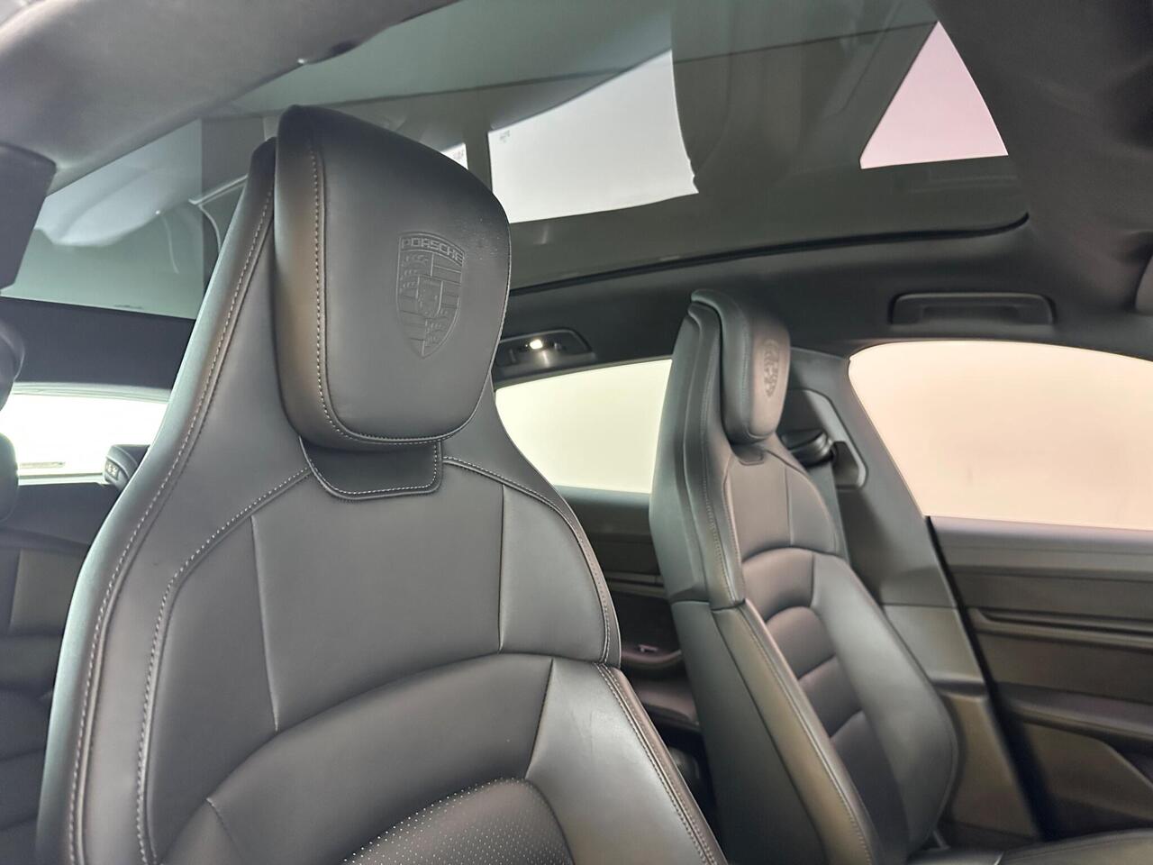 Porsche Taycan RJ73OCN
