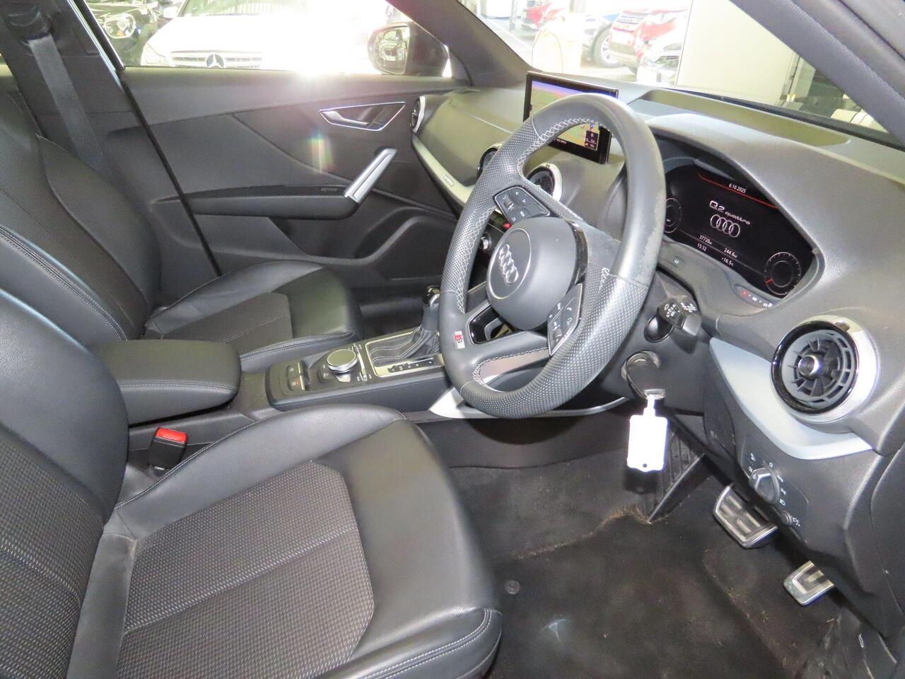 Audi Q2 YY70VHN