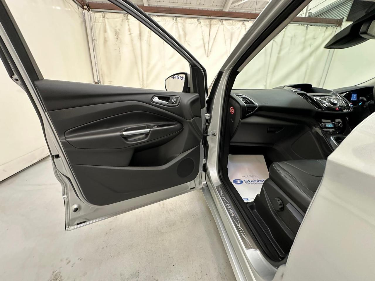 Ford Kuga EF64CBO