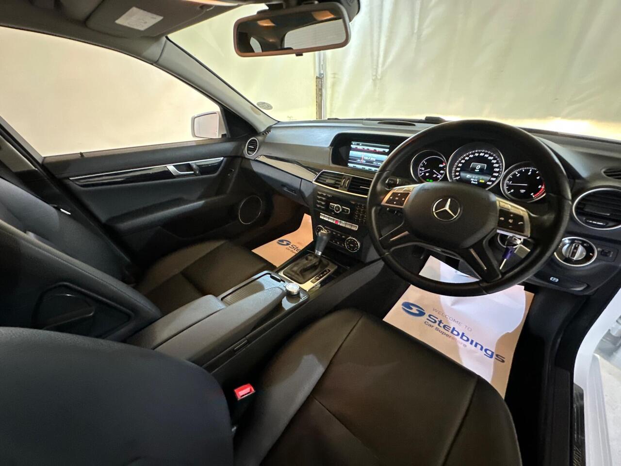 Mercedes-Benz C Class OY14GVO