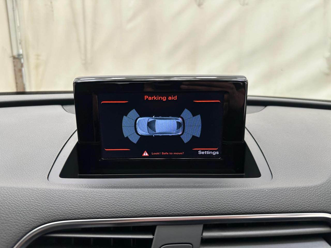 Audi Q3 CE68GWY