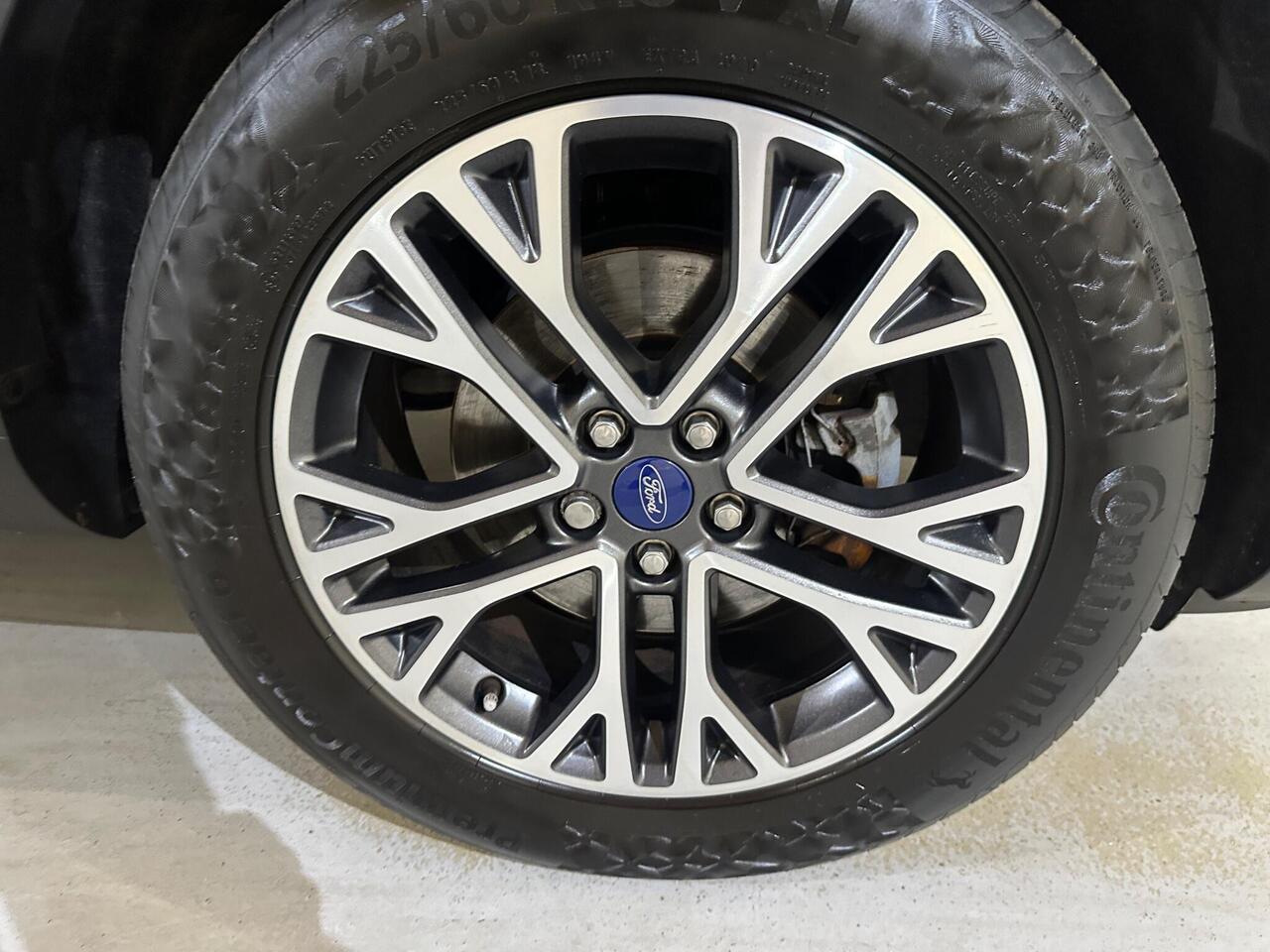 Ford Kuga YF22UBU