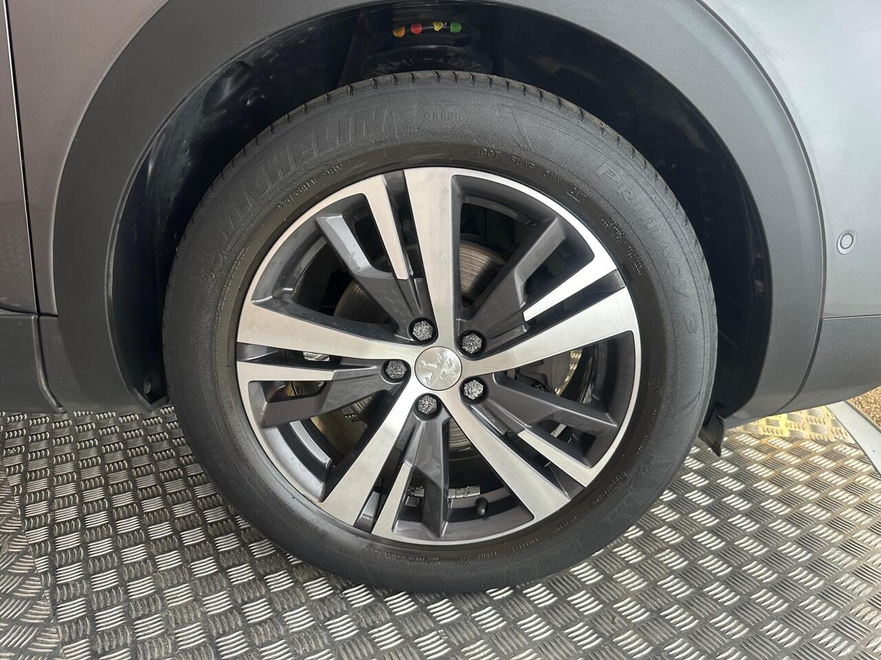 Peugeot 3008 GJ22AHX