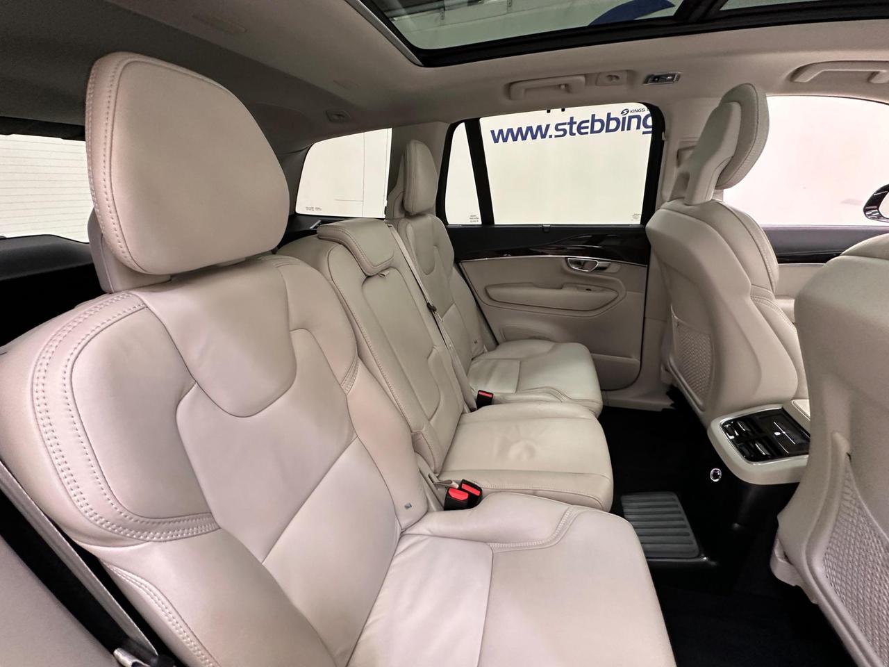 Volvo XC90 YT67WMO