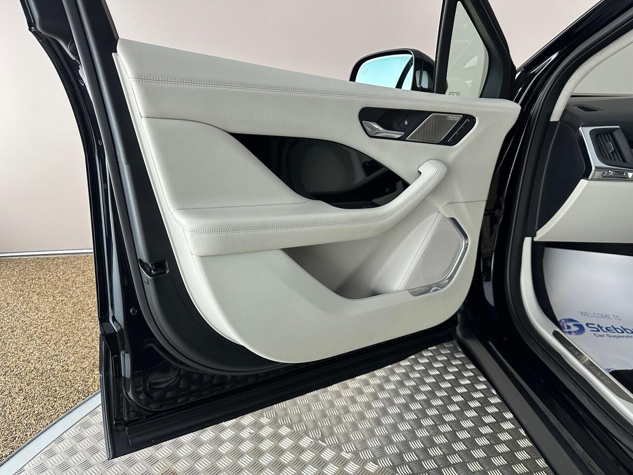 Jaguar I-PACE KF69JZL