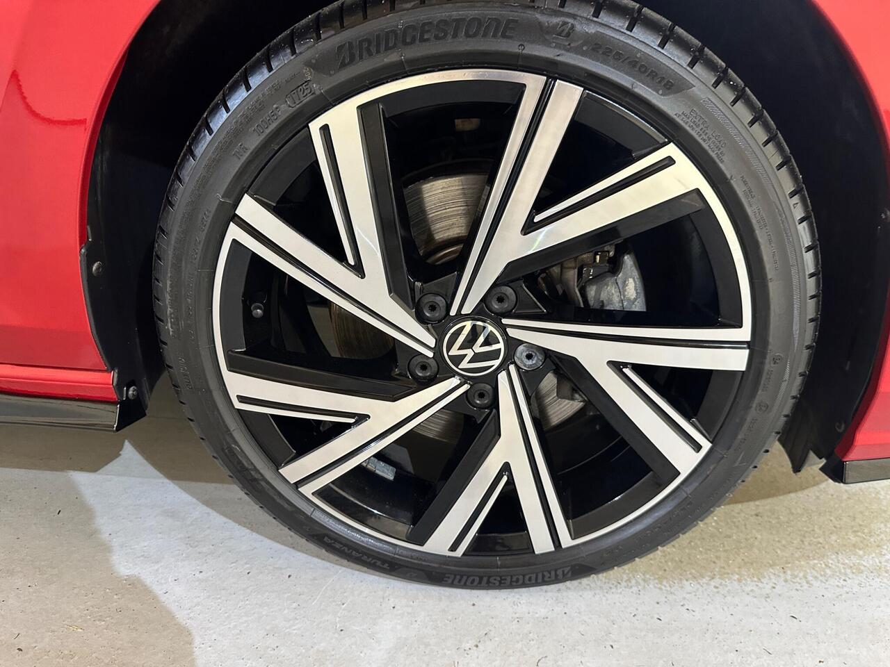 Volkswagen Golf AO22OUP