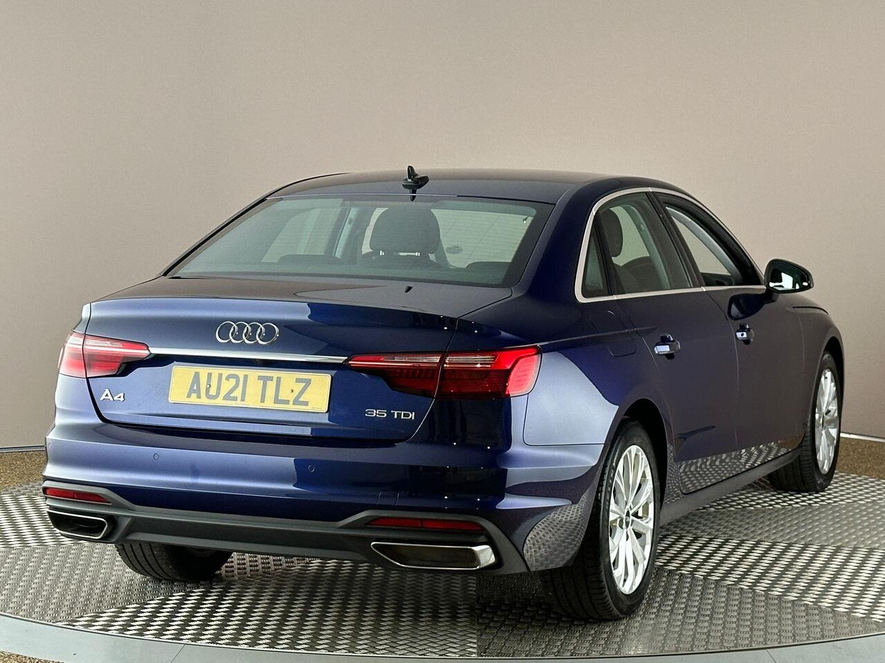 Audi A4 AU21TLZ