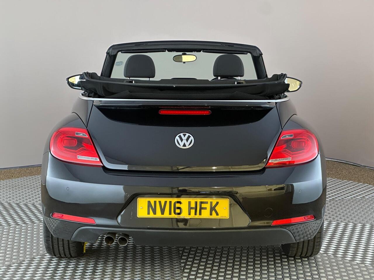 Volkswagen Beetle NV16HFK