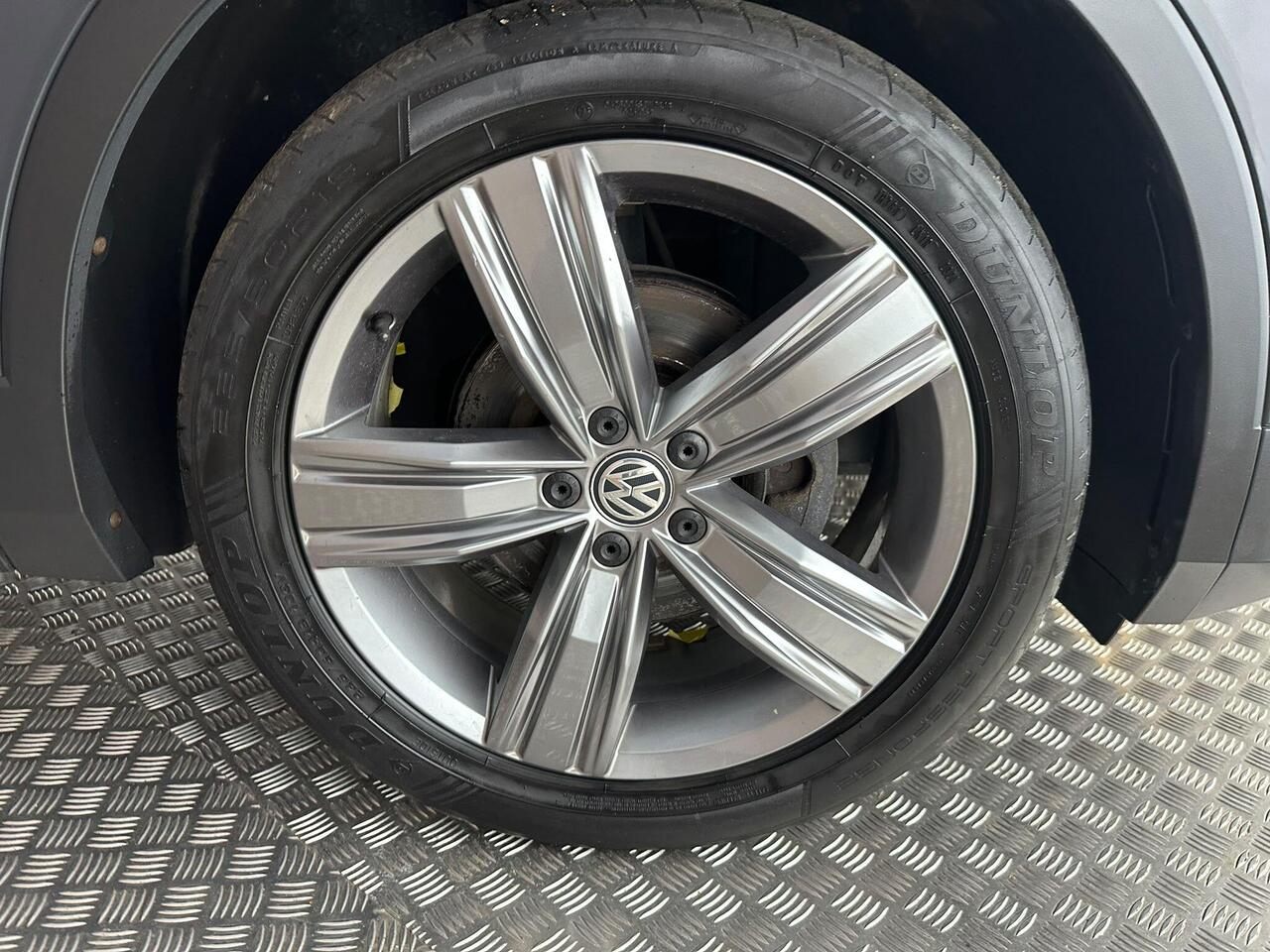 Volkswagen Tiguan KV19OKL