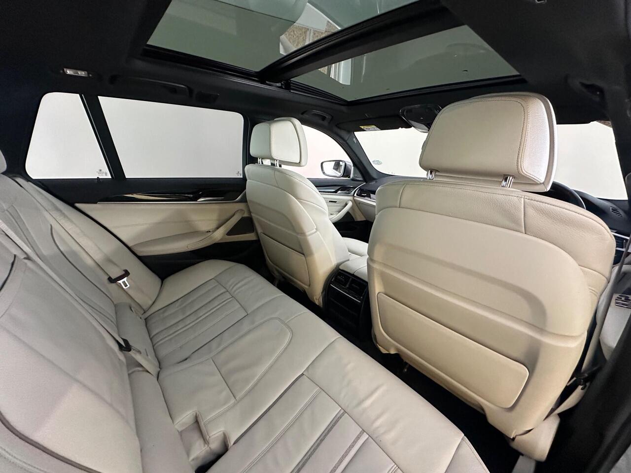 BMW 5 Series YK18JUW