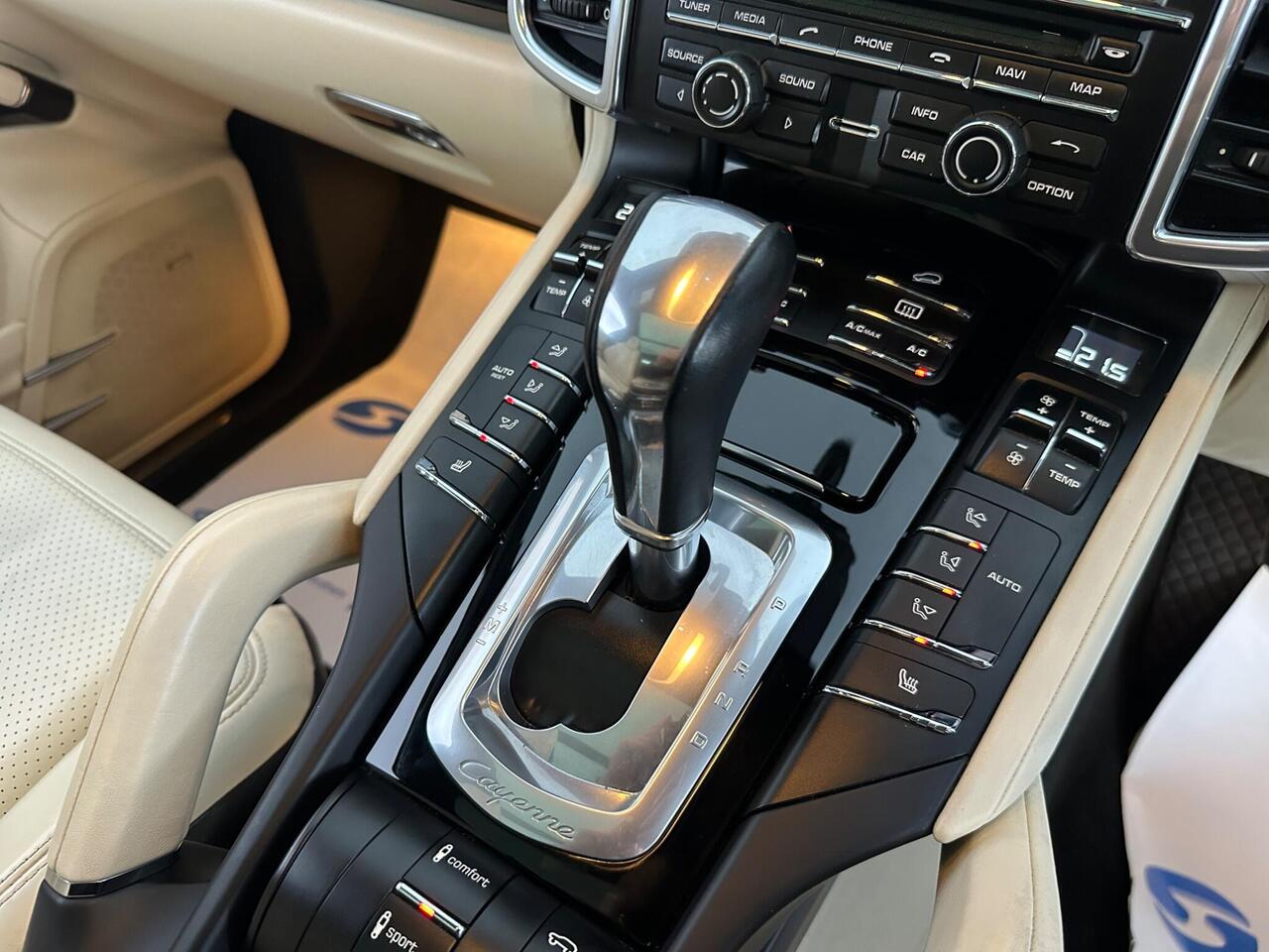 Porsche Cayenne LT65GWL