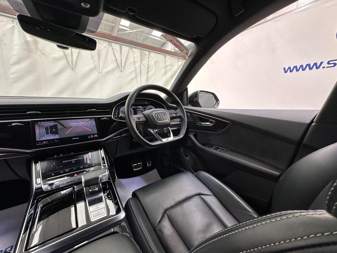 Audi Q8 DE71EBA