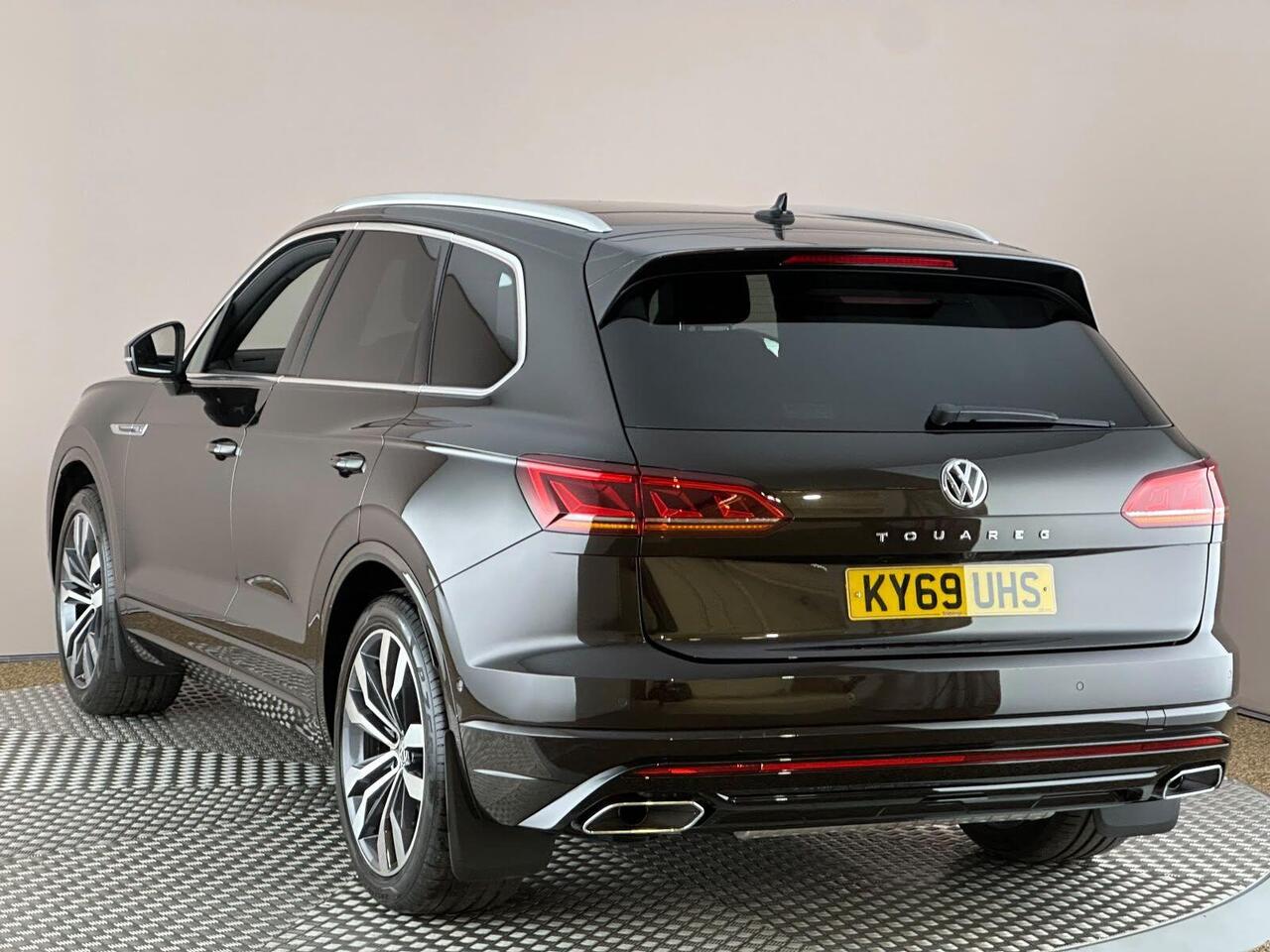 Volkswagen Touareg KY69UHS