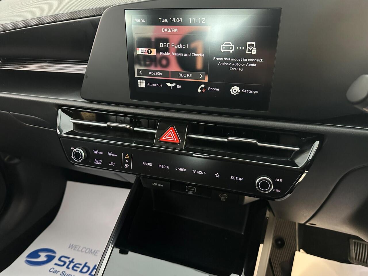 Kia Niro LS73XAX