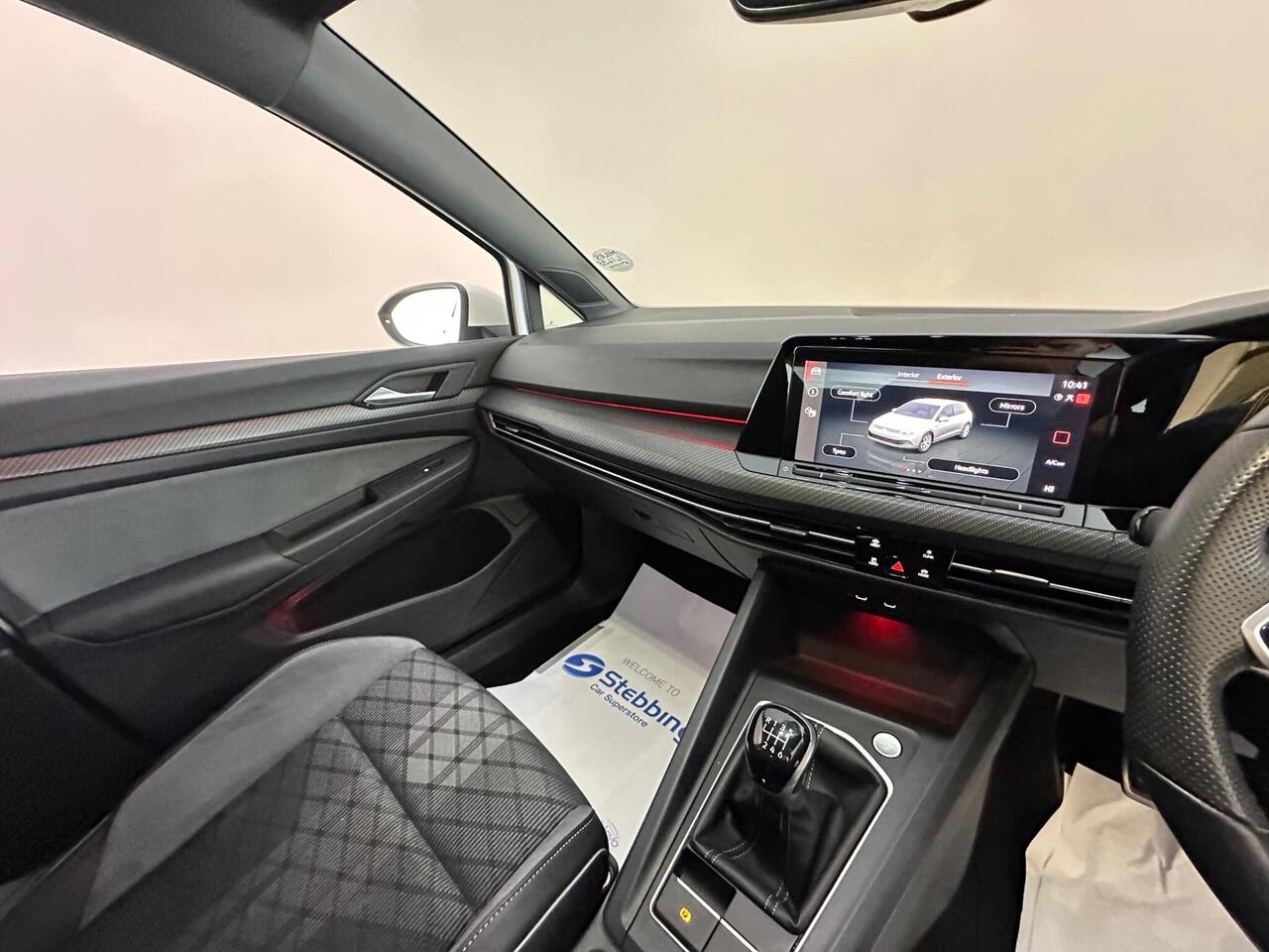 Volkswagen Golf VU22JYZ