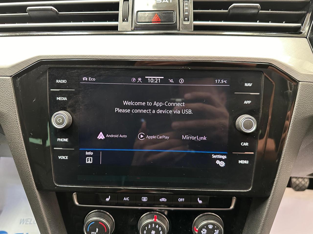 Volkswagen Passat PK69YKH