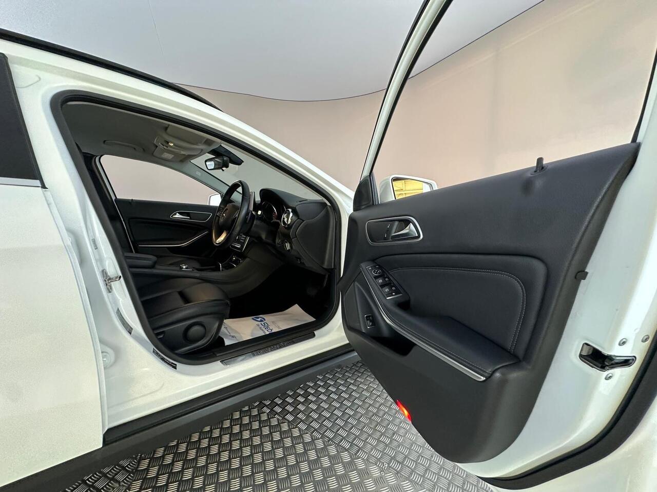 Mercedes-Benz GLA FX68VUB