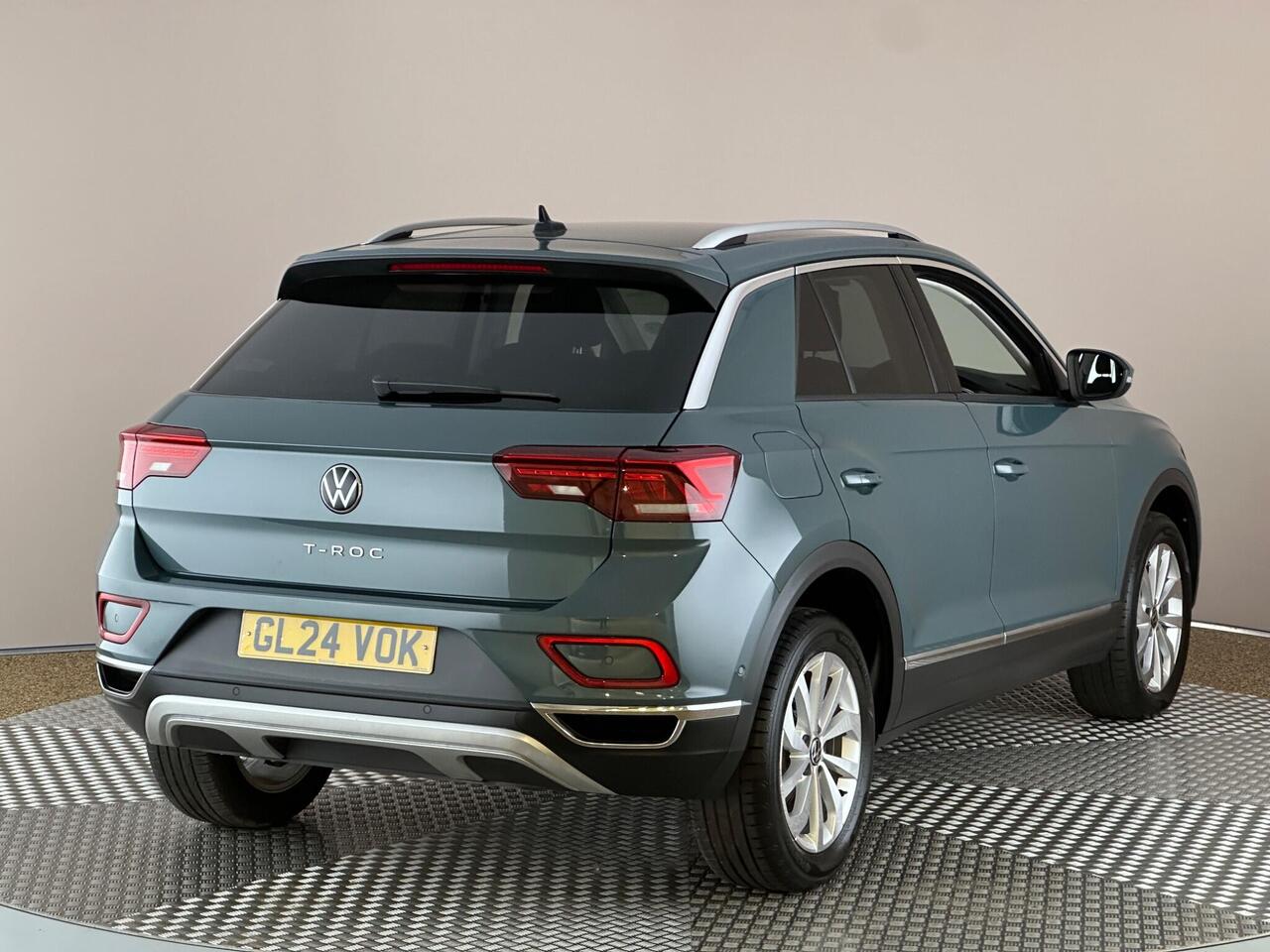 Volkswagen T-Roc GL24VOK