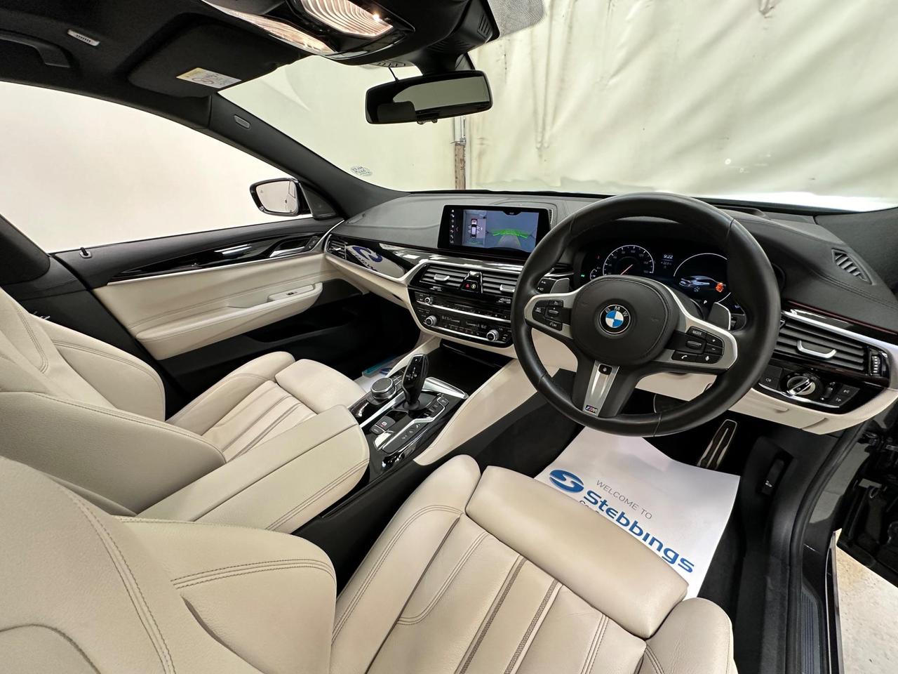 BMW 6 Series Gran Turismo YD68SYZ