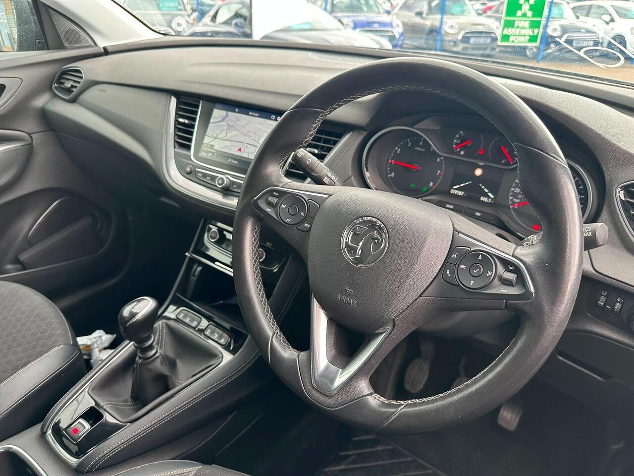 Vauxhall Grandland X DY68ZWW