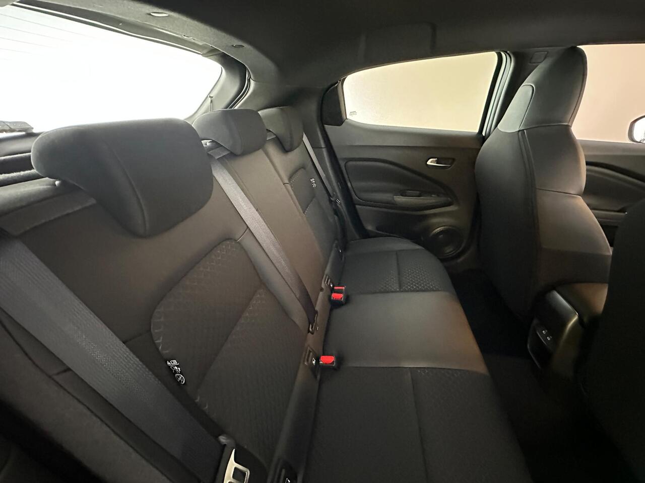 Nissan Juke EY75NLT